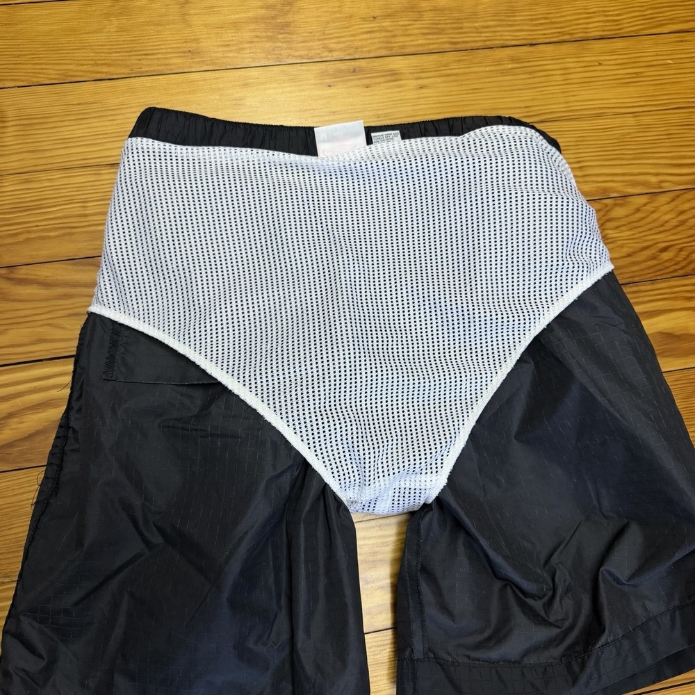 Marlboro Unlimited Swim Shorts Mens Medium Black Cargo Nylon Mesh Lined Trunks - Picture 13 of 14